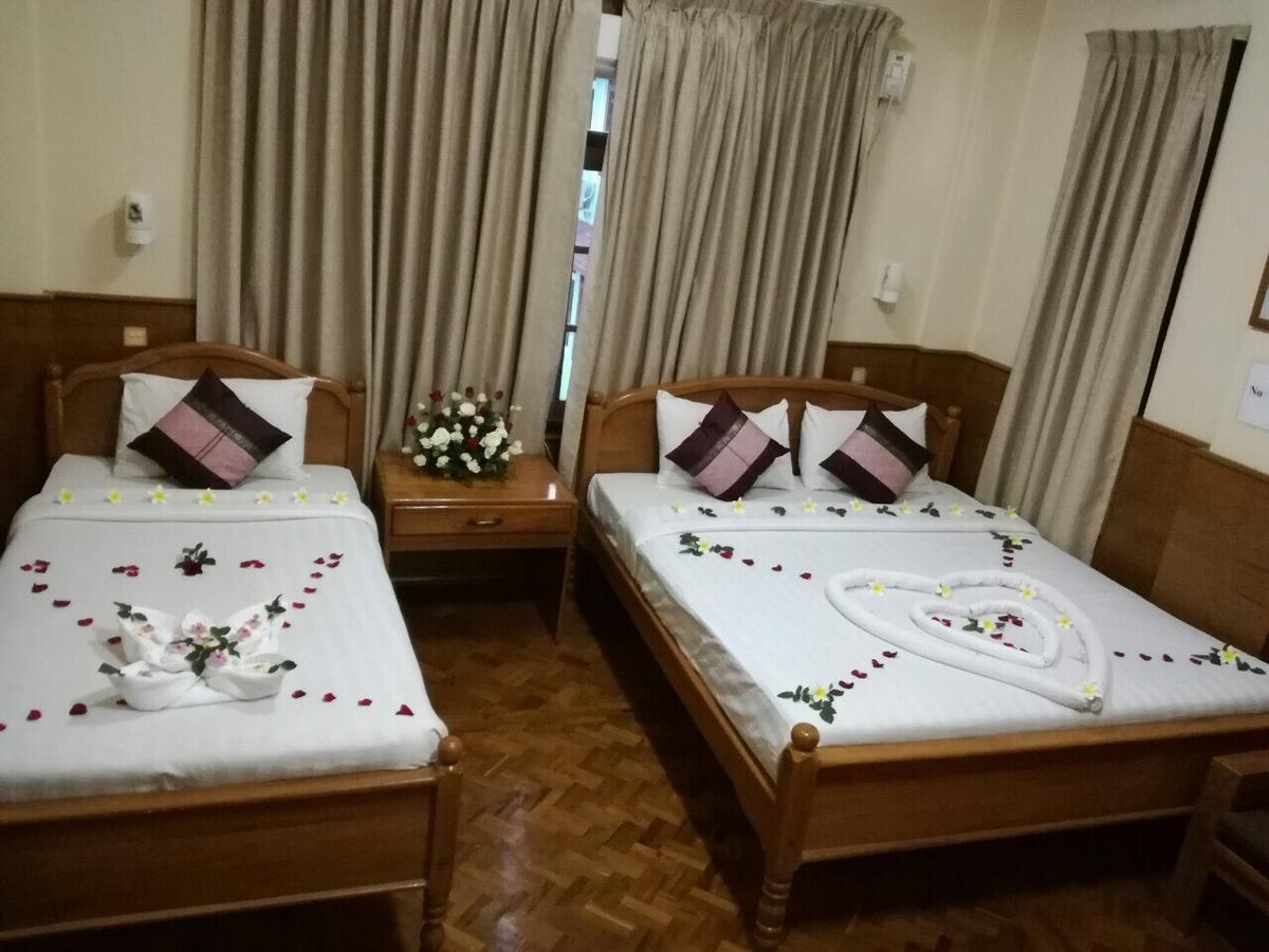 Gold Star Hotel *